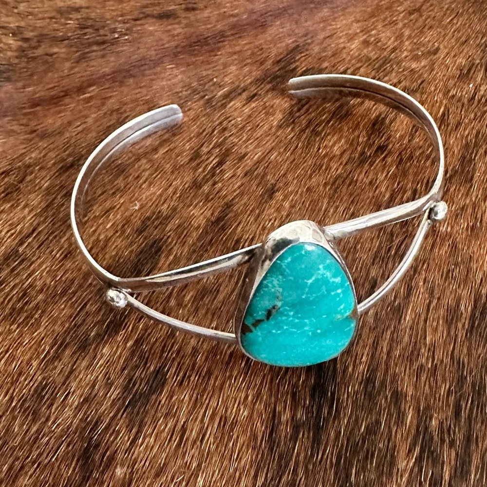 Native American Sterling Silver Turquoise Cuff Bracelet signed SW 925 - Picture 3 of 15